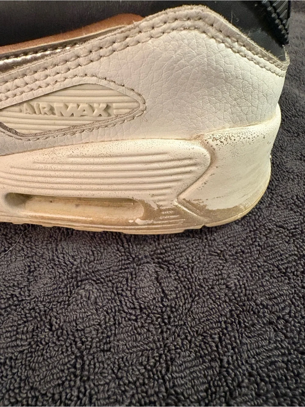 Size 7Y Nike Air Black Leather‎ Athletic Sneakers
